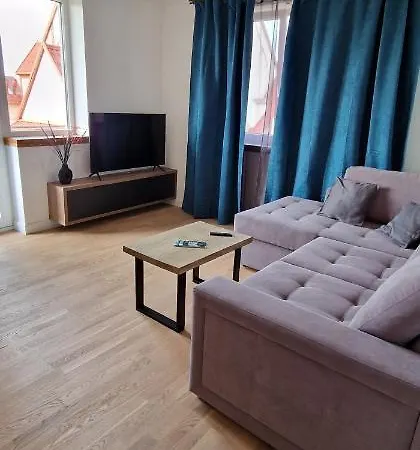 Apartament With View *